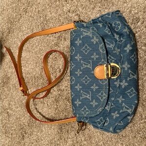 Dupe Louis Vuitton Blue Monogram Shoulder Bag